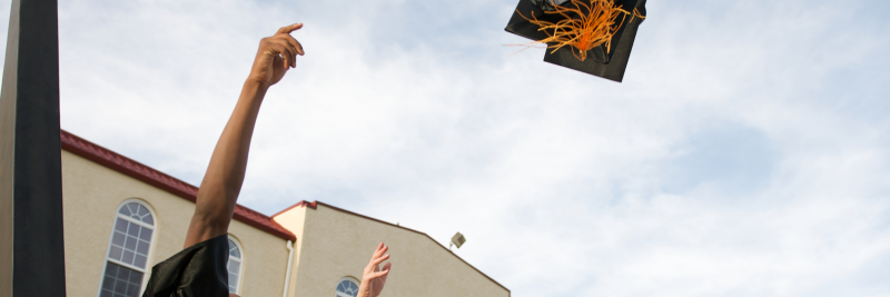 quà tốt nghiệp đại học cho nữ